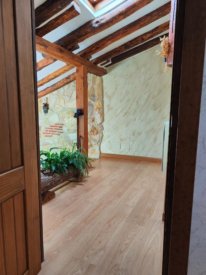 Tabanera del Monte Casa Vieja Tabanera A 8 Min De Segoiaゲストハウス エクステリア 写真