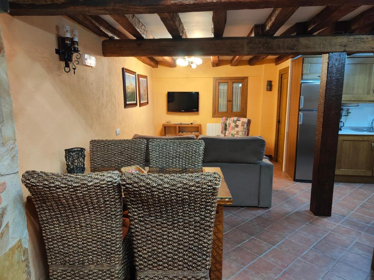 Tabanera del Monte Casa Vieja Tabanera A 8 Min De Segoiaゲストハウス エクステリア 写真