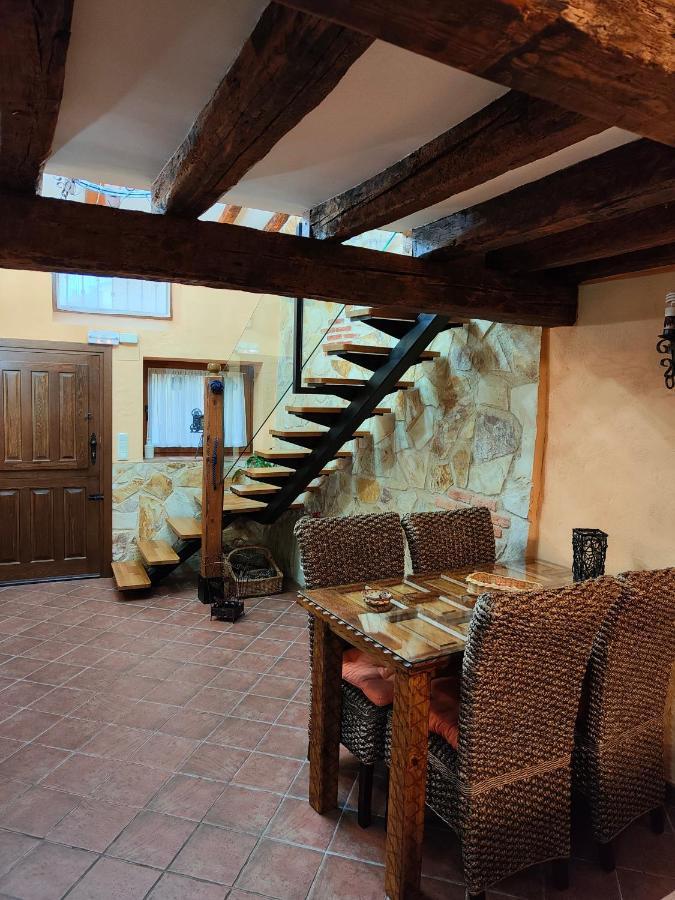 Tabanera del Monte Casa Vieja Tabanera A 8 Min De Segoiaゲストハウス エクステリア 写真