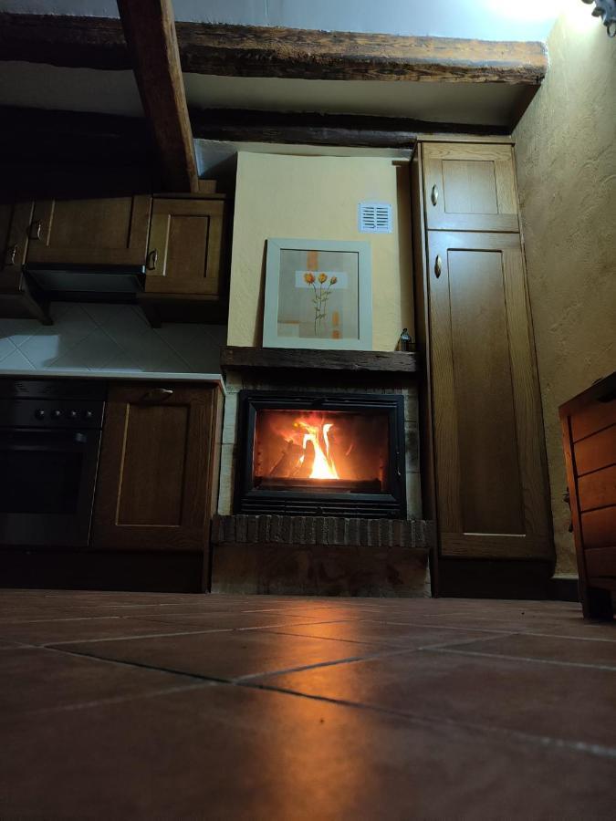 Tabanera del Monte Casa Vieja Tabanera A 8 Min De Segoiaゲストハウス エクステリア 写真