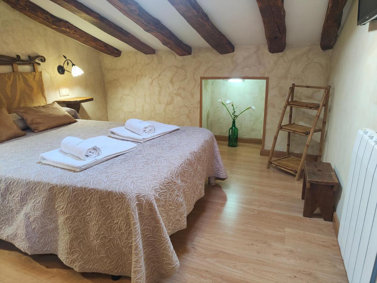 Tabanera del Monte Casa Vieja Tabanera A 8 Min De Segoiaゲストハウス エクステリア 写真