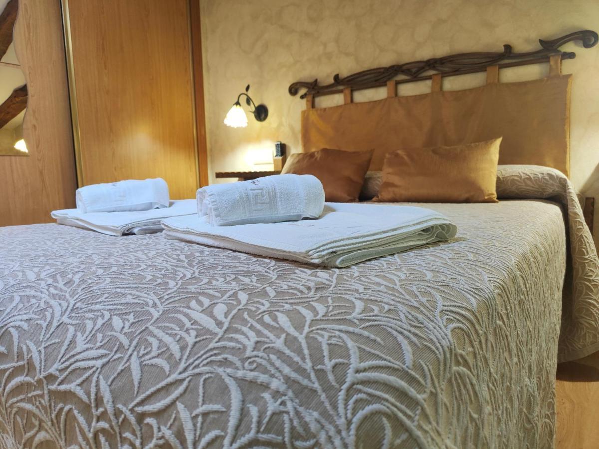 Tabanera del Monte Casa Vieja Tabanera A 8 Min De Segoiaゲストハウス エクステリア 写真