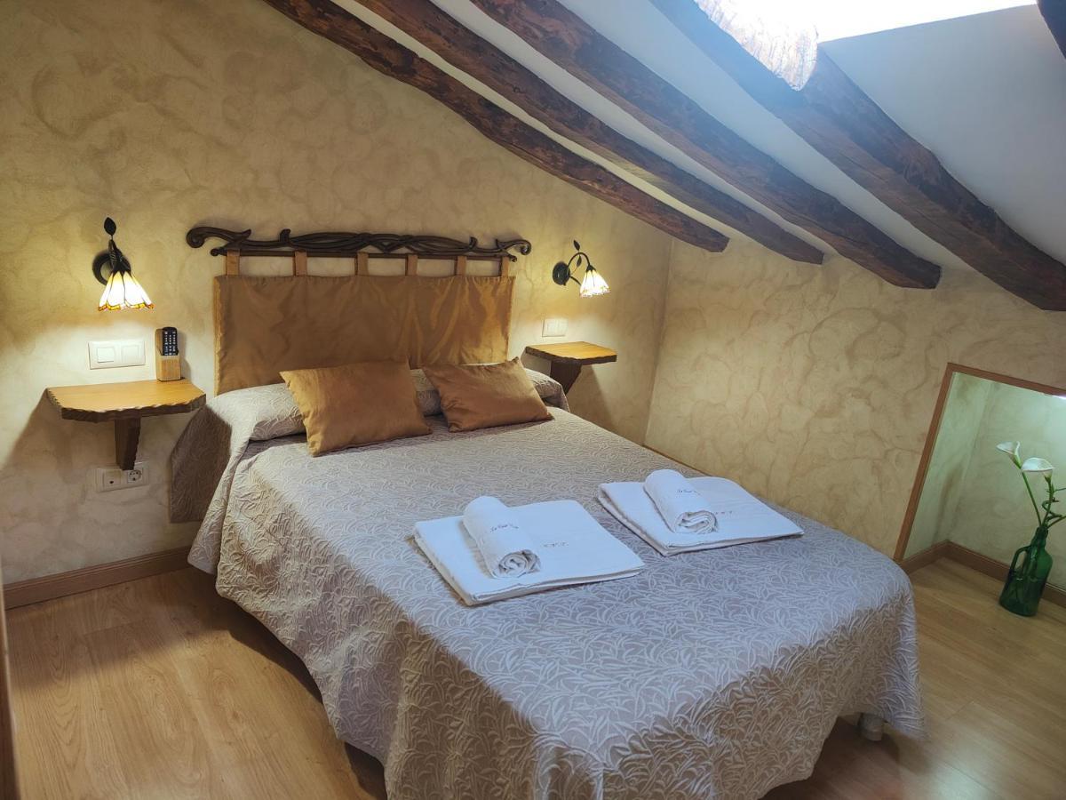 Tabanera del Monte Casa Vieja Tabanera A 8 Min De Segoiaゲストハウス エクステリア 写真
