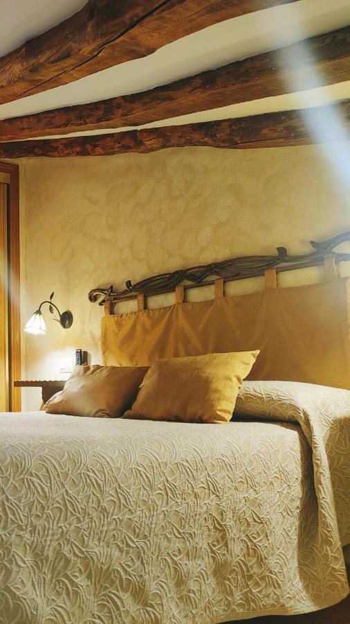 Tabanera del Monte Casa Vieja Tabanera A 8 Min De Segoiaゲストハウス エクステリア 写真